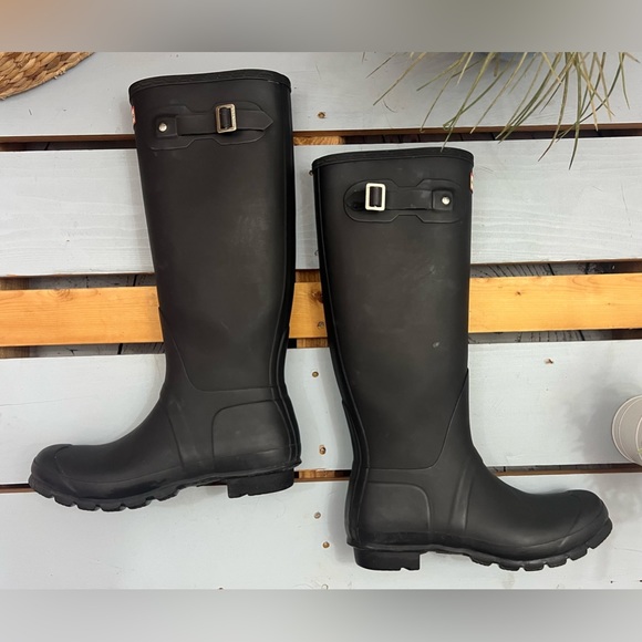 Hunter Original Tall Rainboot in Matte Black Size 10 - Picture 8 of 12